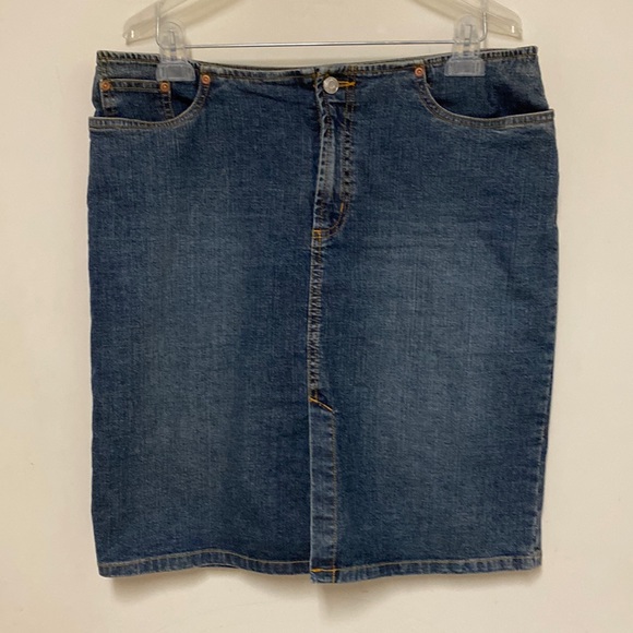 Old Navy Skirt - Picture 1 of 5